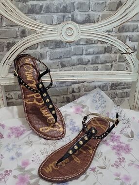 Sam Edelman Black Leather T-Strap Sandals with Gold Studs Womens Sz 10, Summer